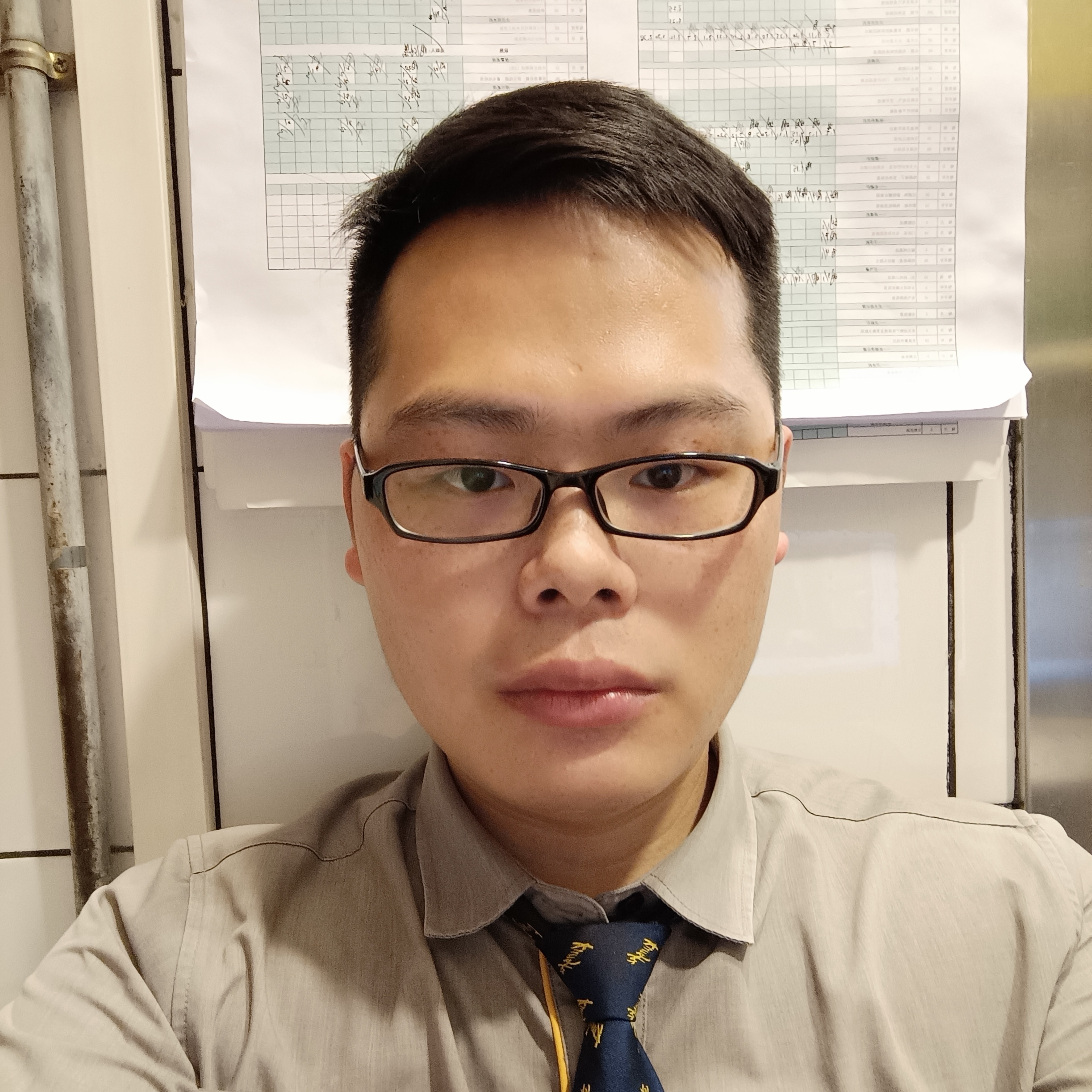 戴耳机就是全世界的照片
