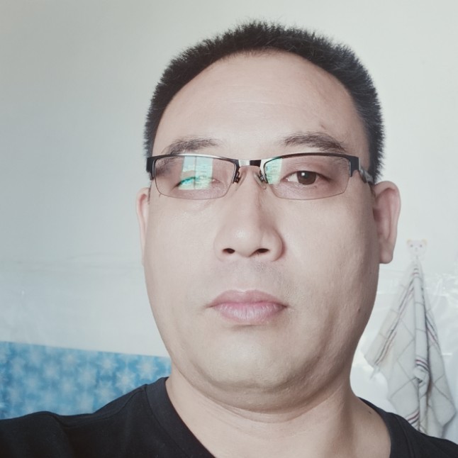 勇玉树临风，风流的照片