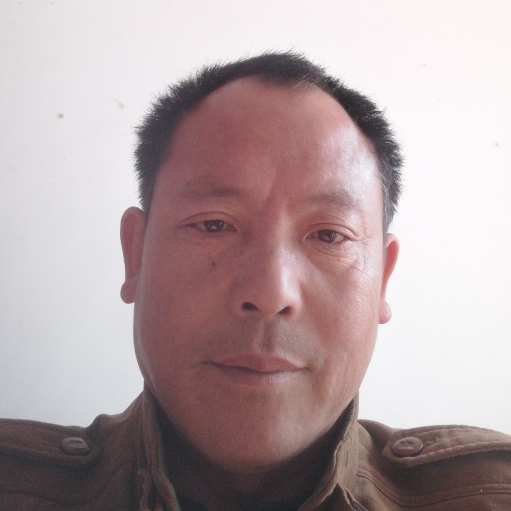 清脆凝眸酒窝的照片