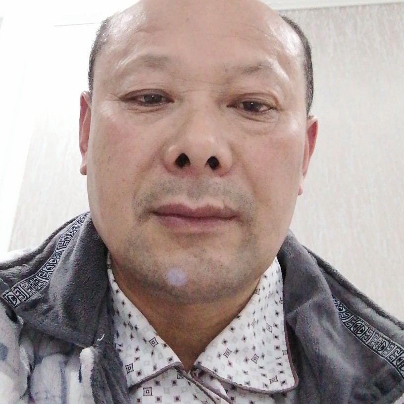瘦瘦倾心青栀的照片