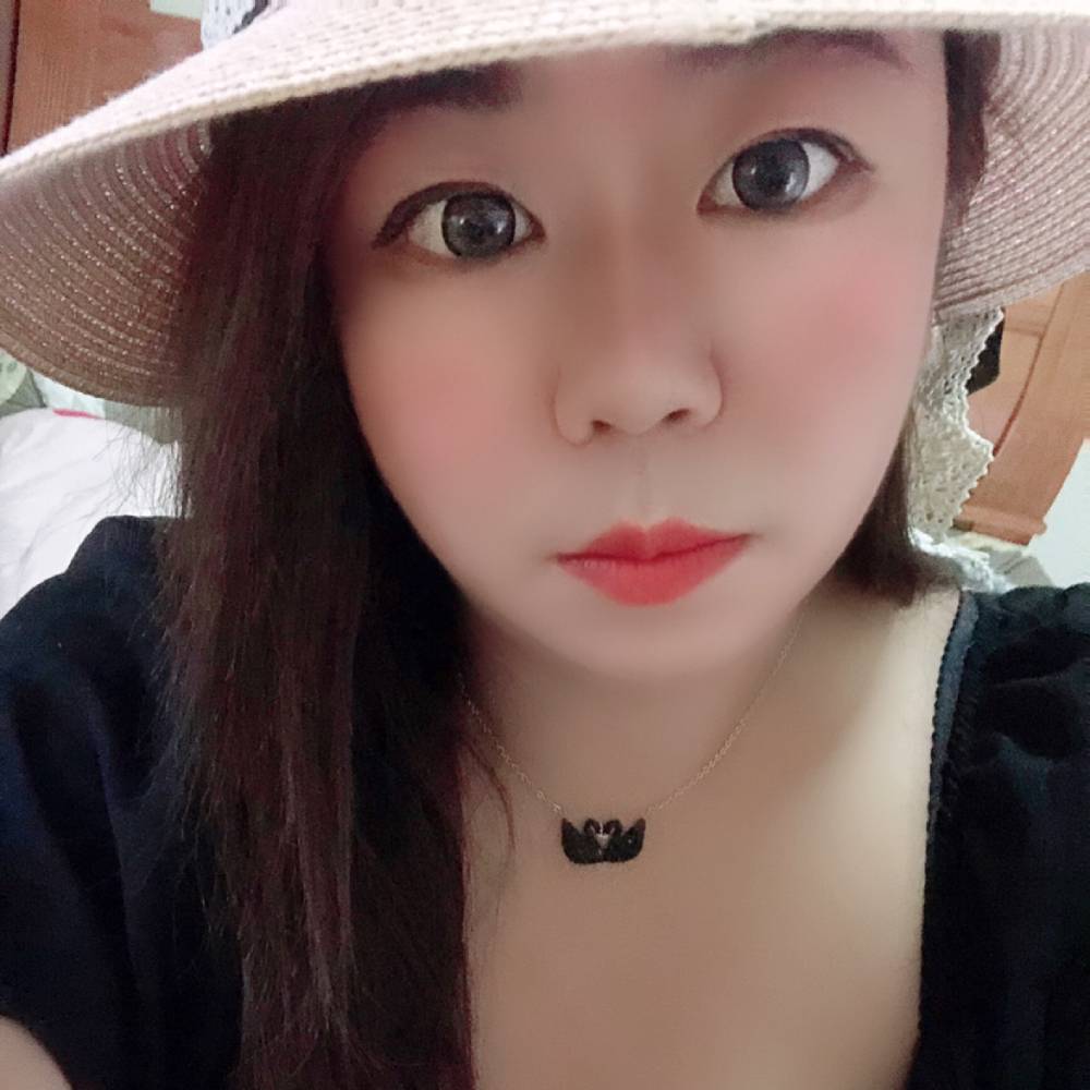小天鹅孤独的照片