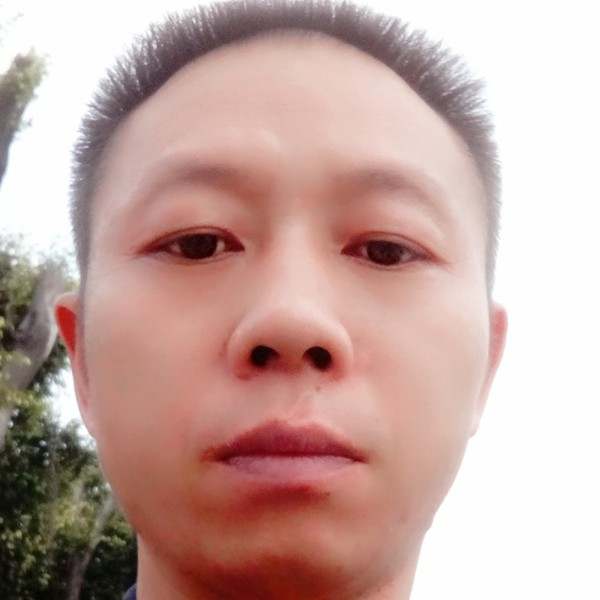 红酒挽手唠叨的照片