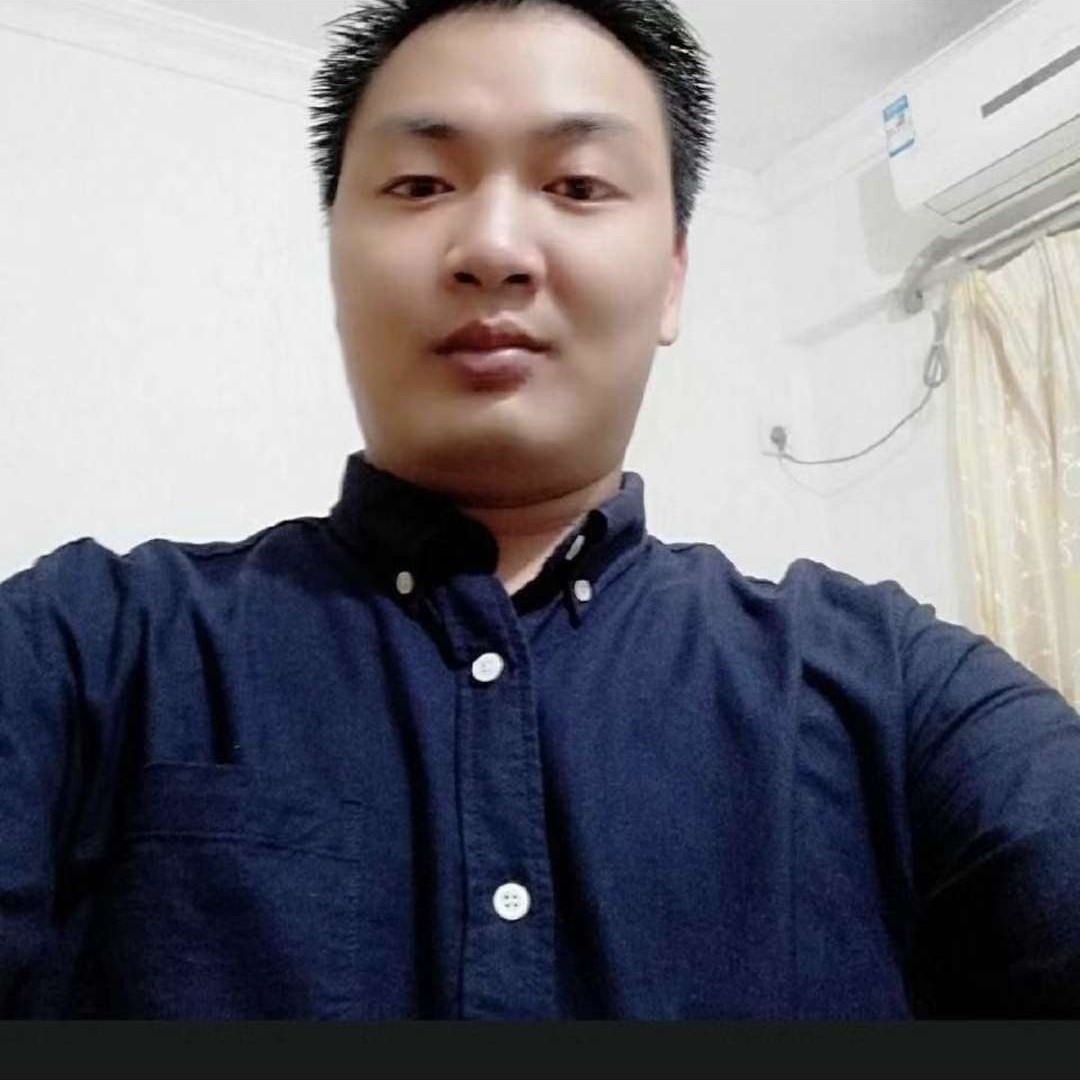 坚强打云朵的照片