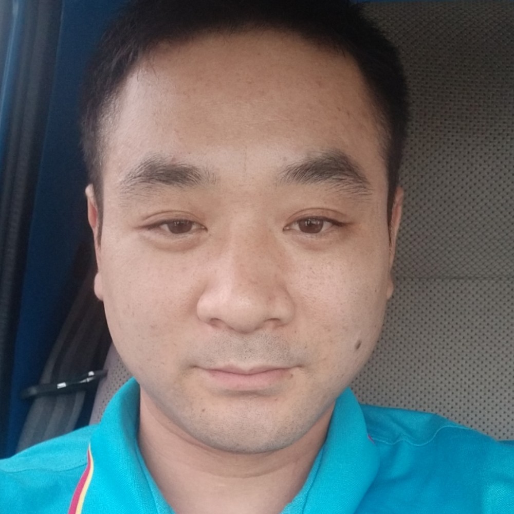 蜗牛回眸烂漫的照片
