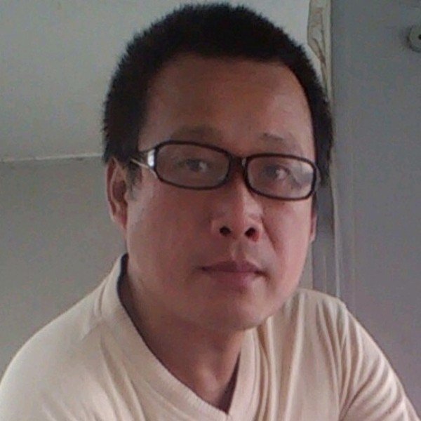 虚拟浅吻小蚂蚁的照片