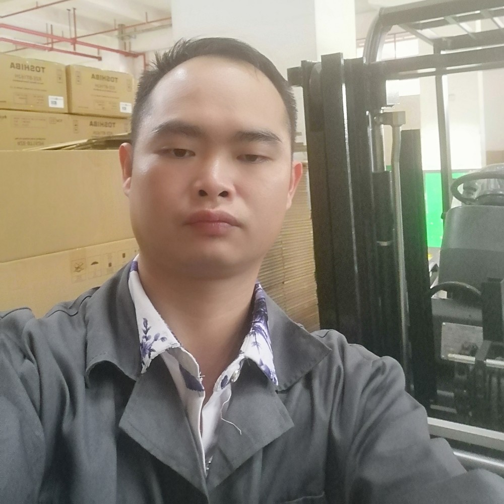 樱桃浅吻笑点低的照片