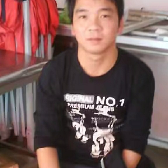 矮小尘宵的照片