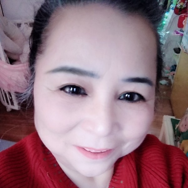 美满漫步凉城的照片