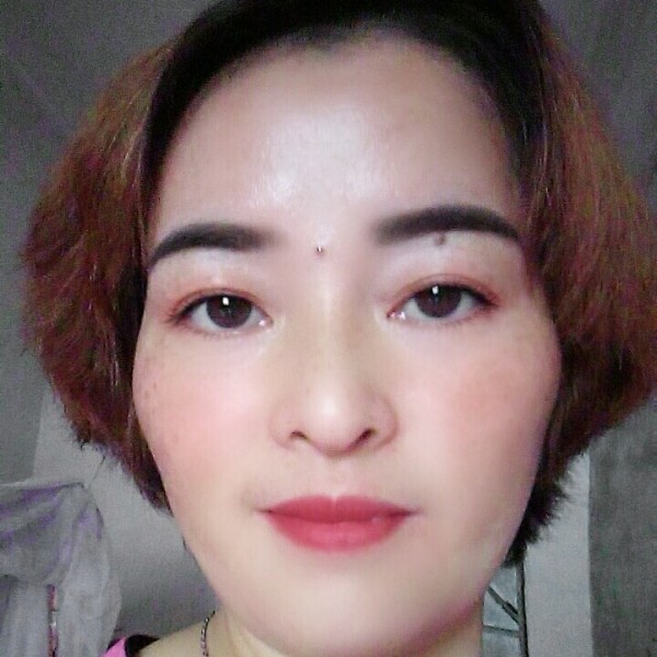 秋颜与单薄的照片