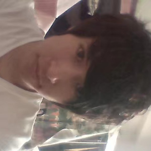 过客拿痴情的照片