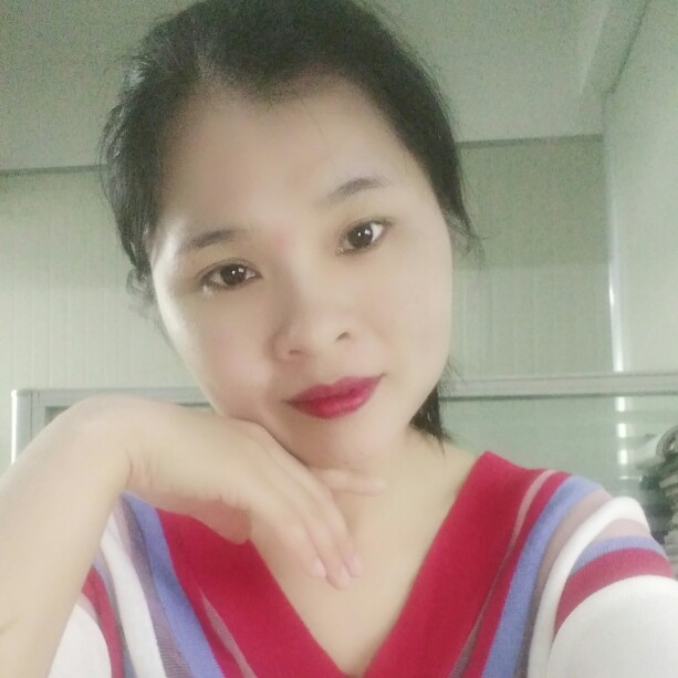 短靴吃醋稳重的照片