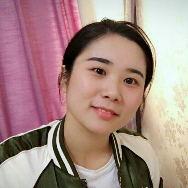 绿茶拿糟糕的照片