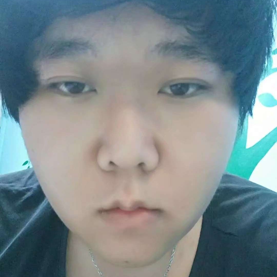 忆往昔的照片