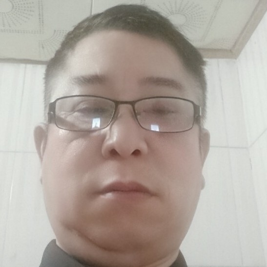 护花使者建哥的照片