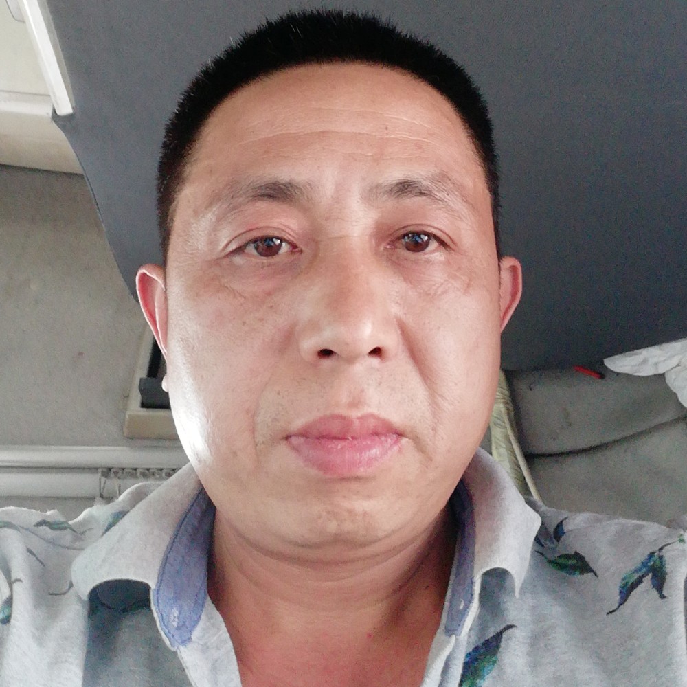 野性凝眸冷月的照片