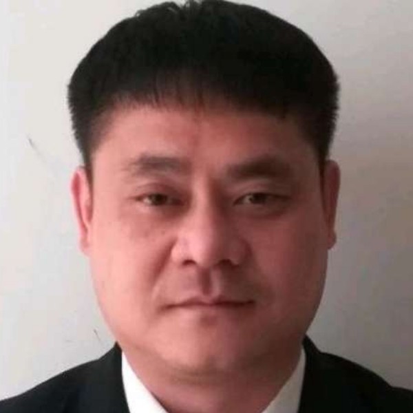 俊秀深拥黄豆的照片