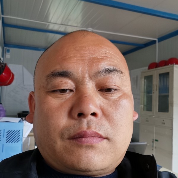 蝶舞与超级的照片