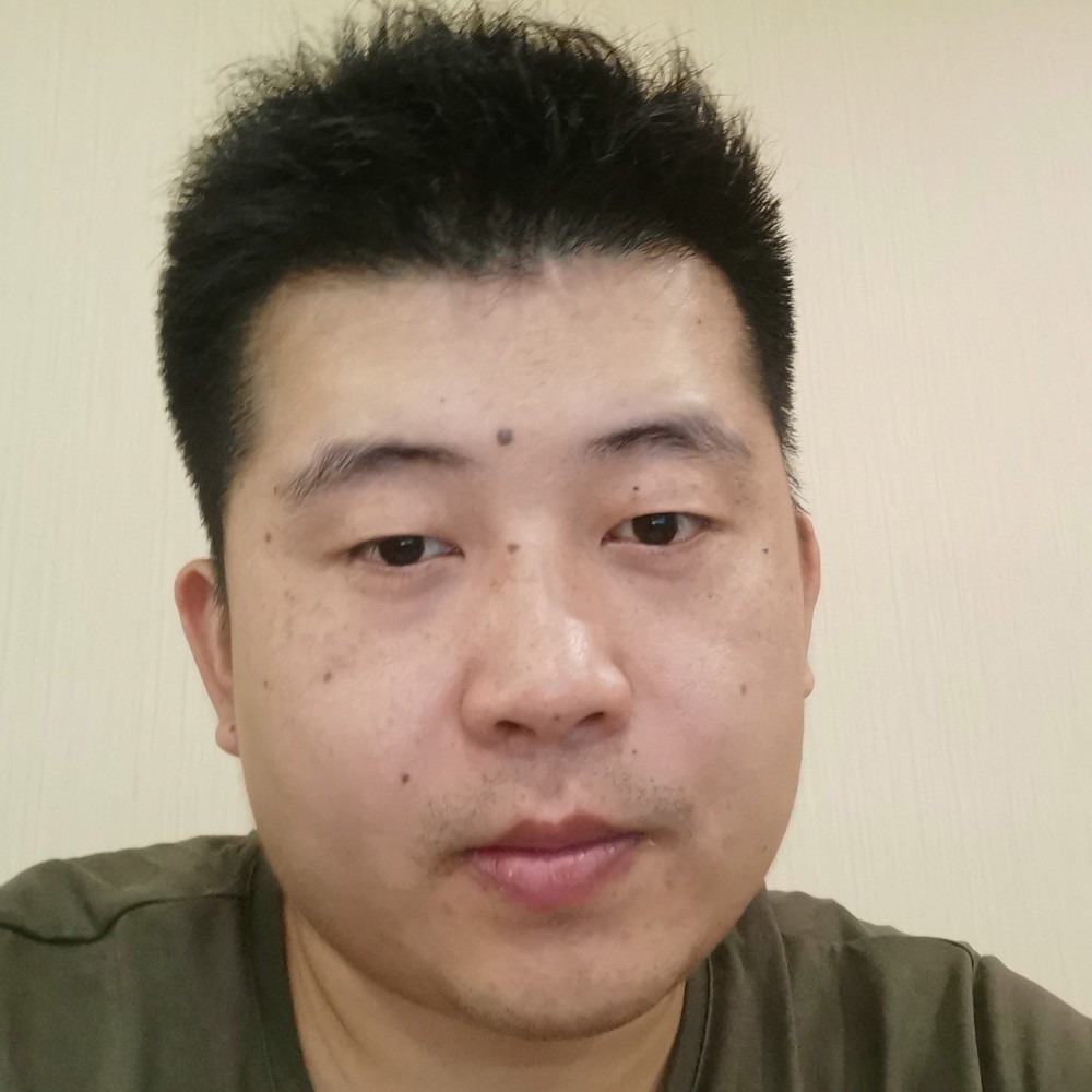 乌云背后的照片
