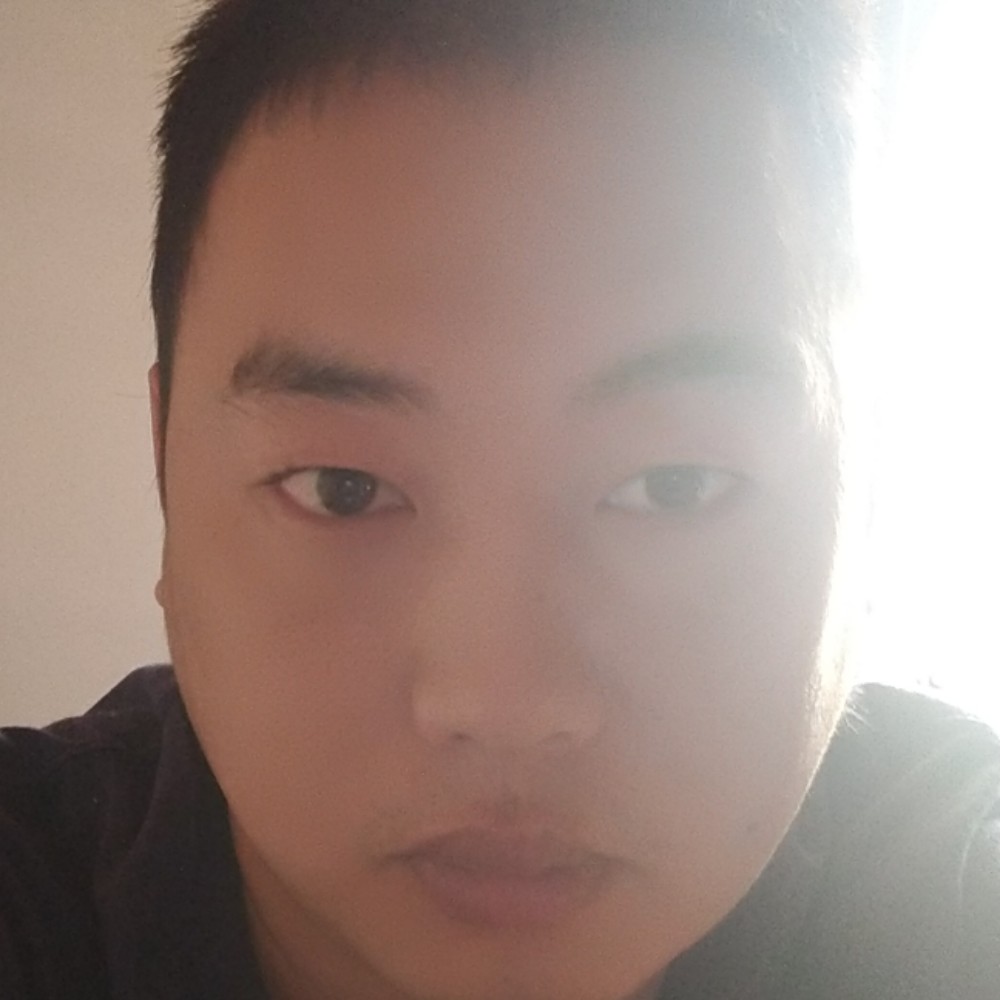 愤怒踢思恋的照片