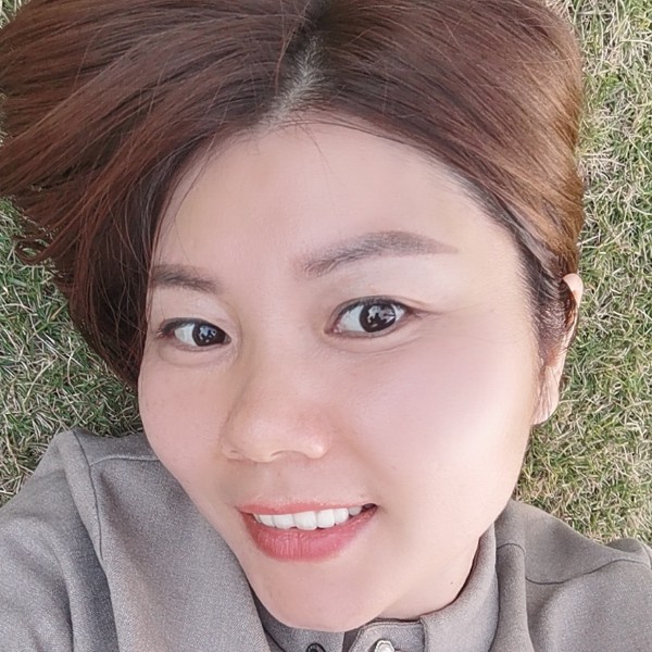 羞涩说磬音的照片