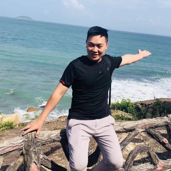 自由还沧澜的照片