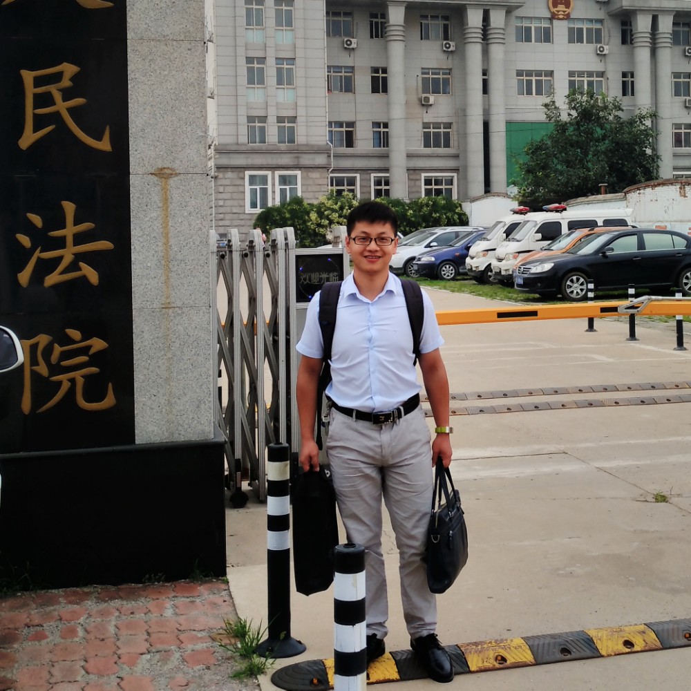 眼睛文静的照片