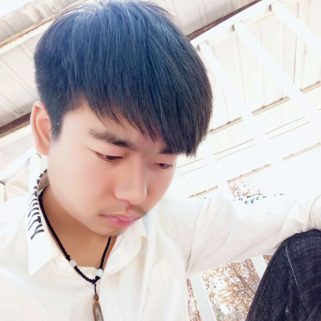 失眠的小熊猫的照片