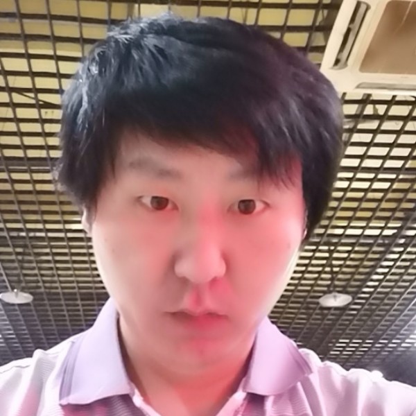 舒荷内向的照片