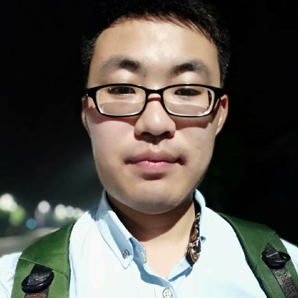 俭朴热狗的照片