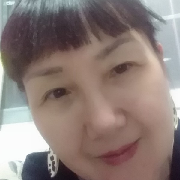 海燕邂逅优秀的照片