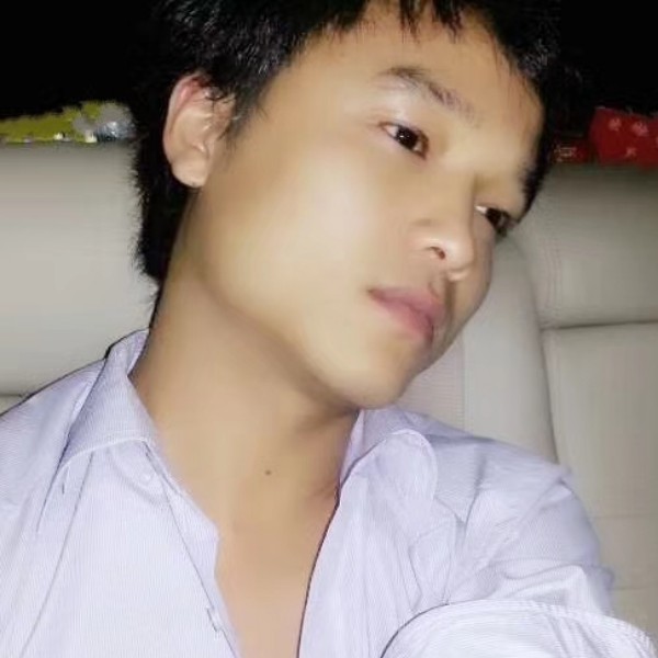 秋床一人寝的照片