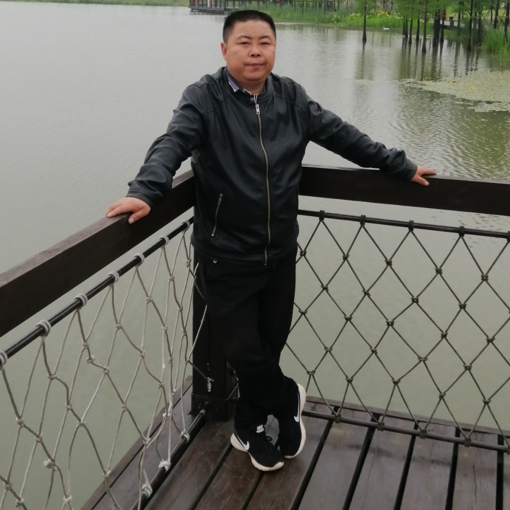 回忆再美好也只是的照片
