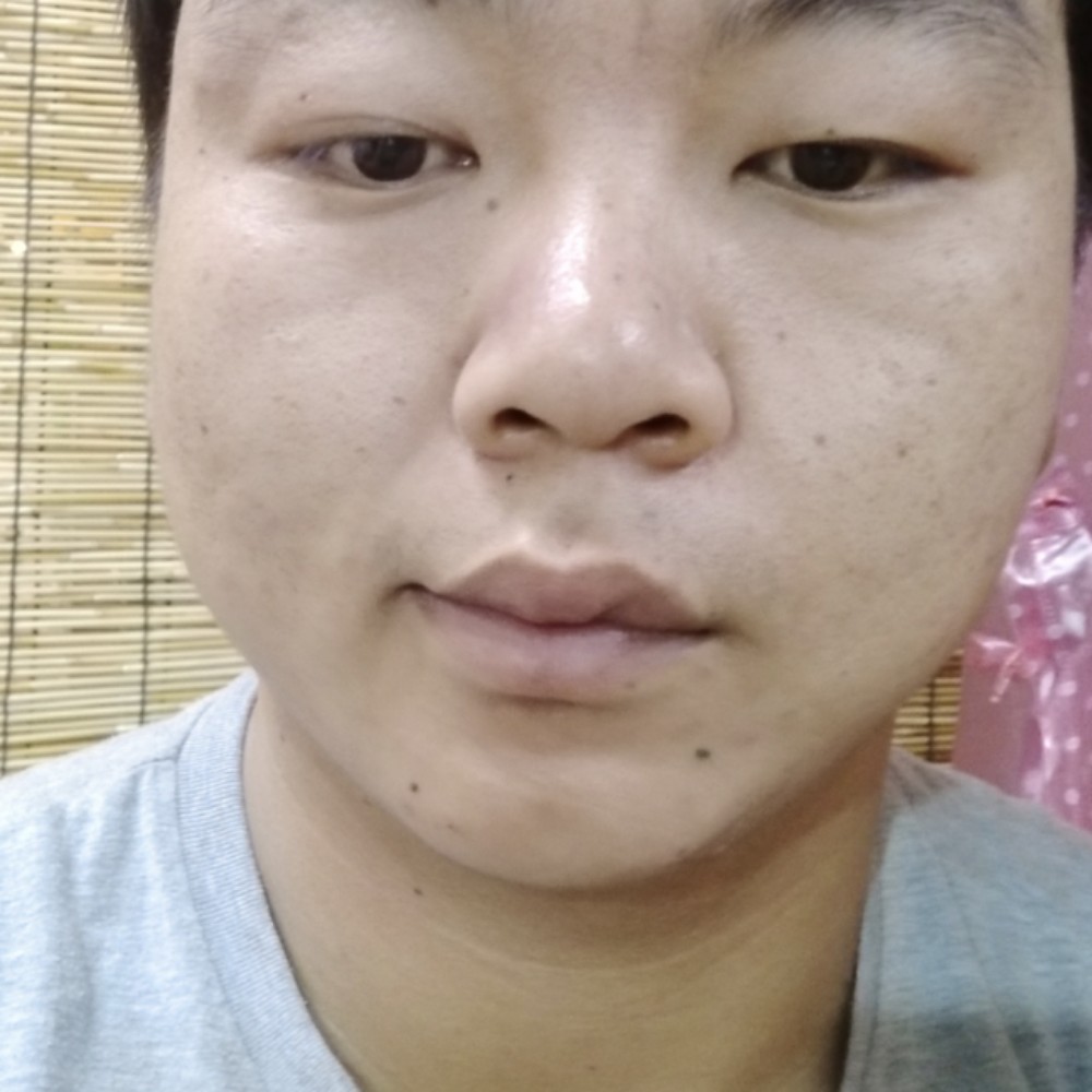 甜美恋情的照片