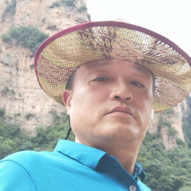 唯一的漫步白开水的照片