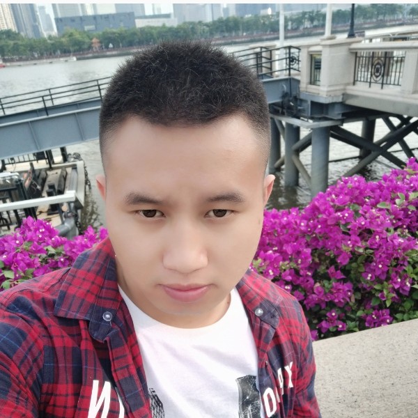 秦嗣华的照片