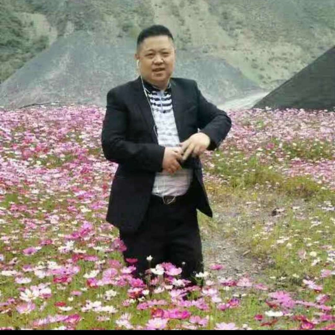 光阳卡宴的照片