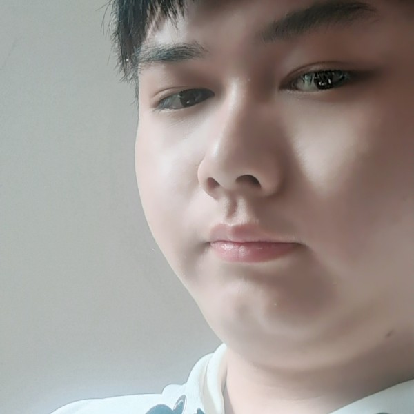 调皮闻小蘑菇的照片