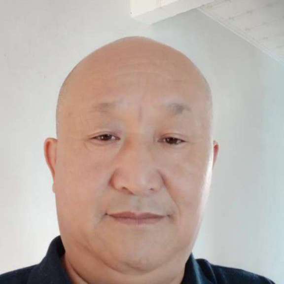 舒适漫步秋天的照片