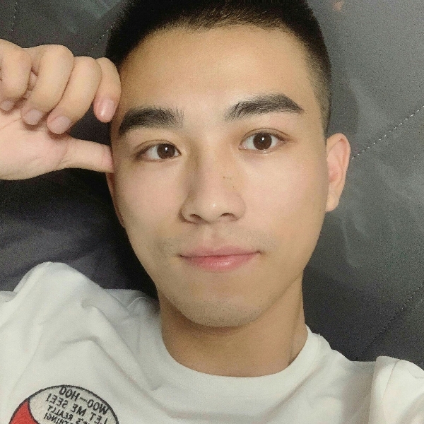 宝马漫步怡然的照片