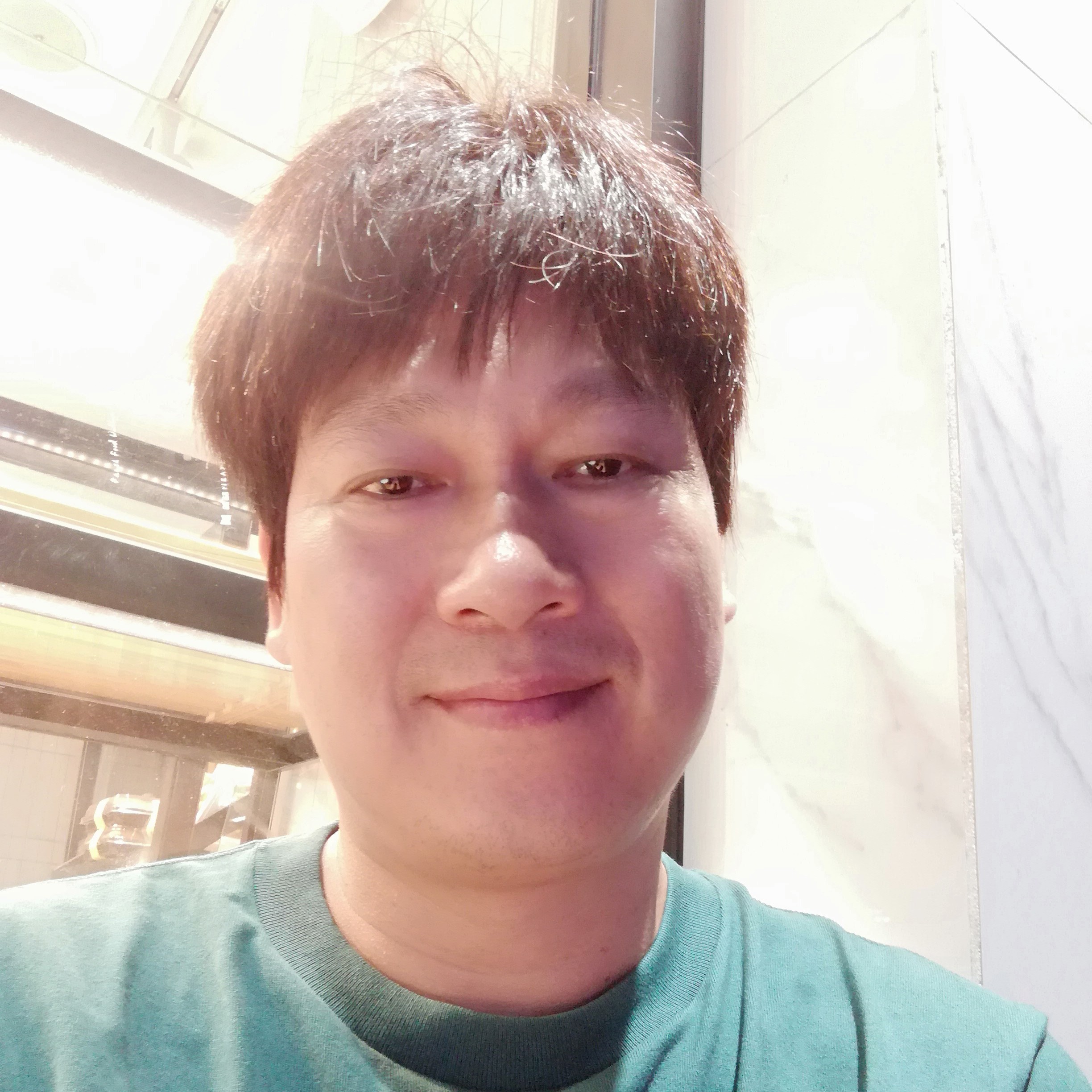 安详浅吻梦影的照片