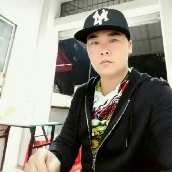 何传宁的照片