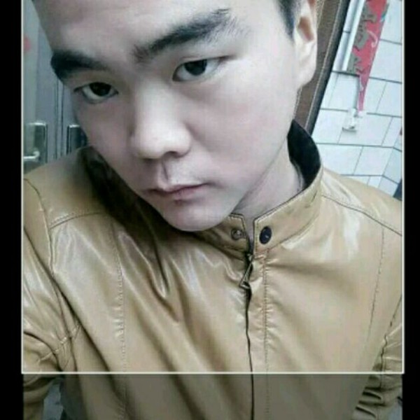 P英俊的照片