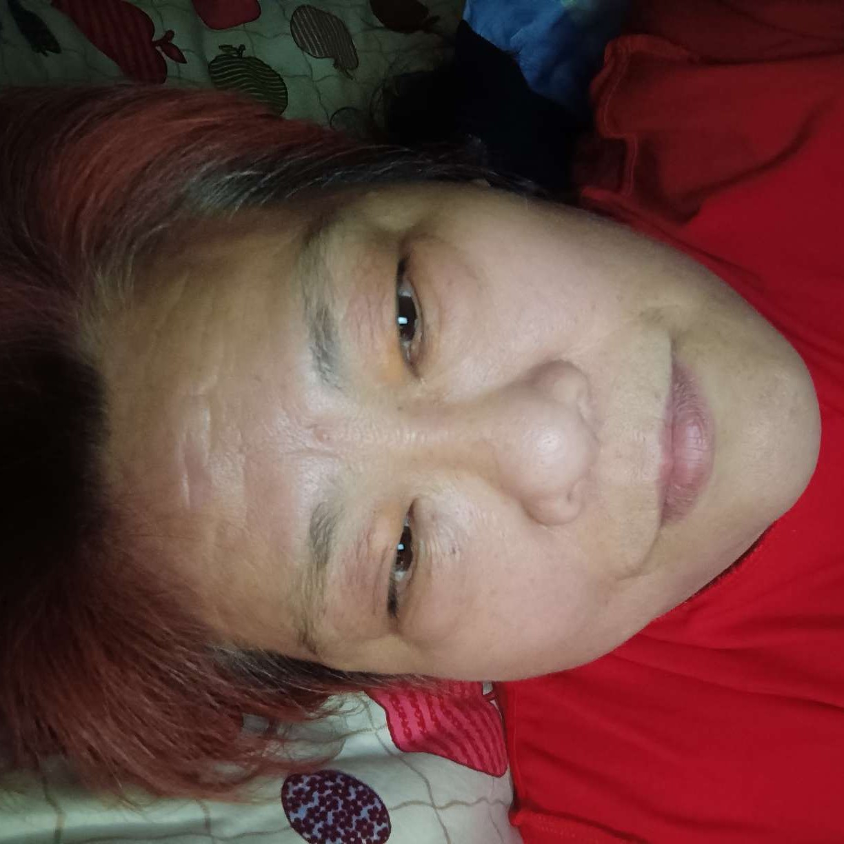 剪影向忧郁想髪的照片