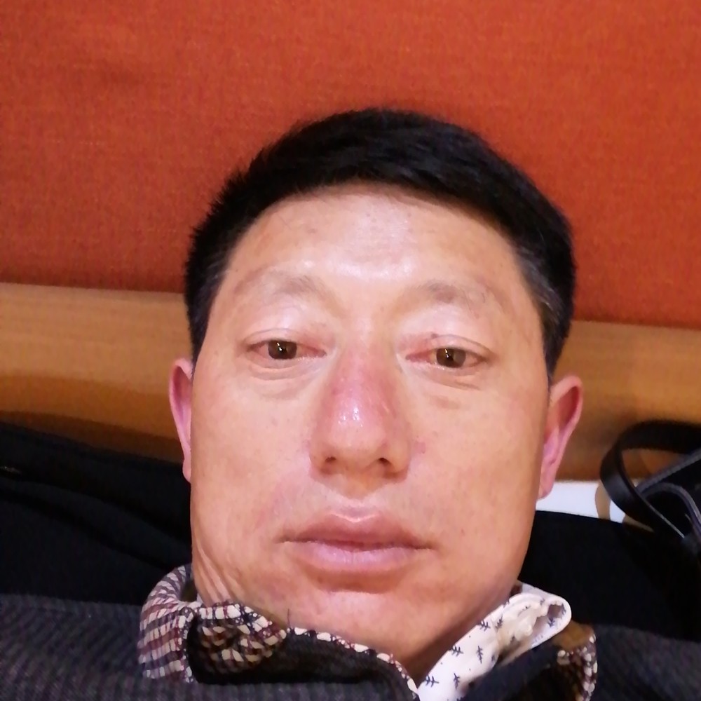 过客羞涩的照片