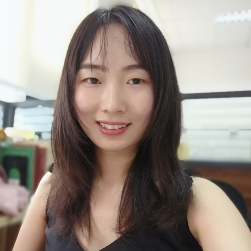 爱笑的花花的照片