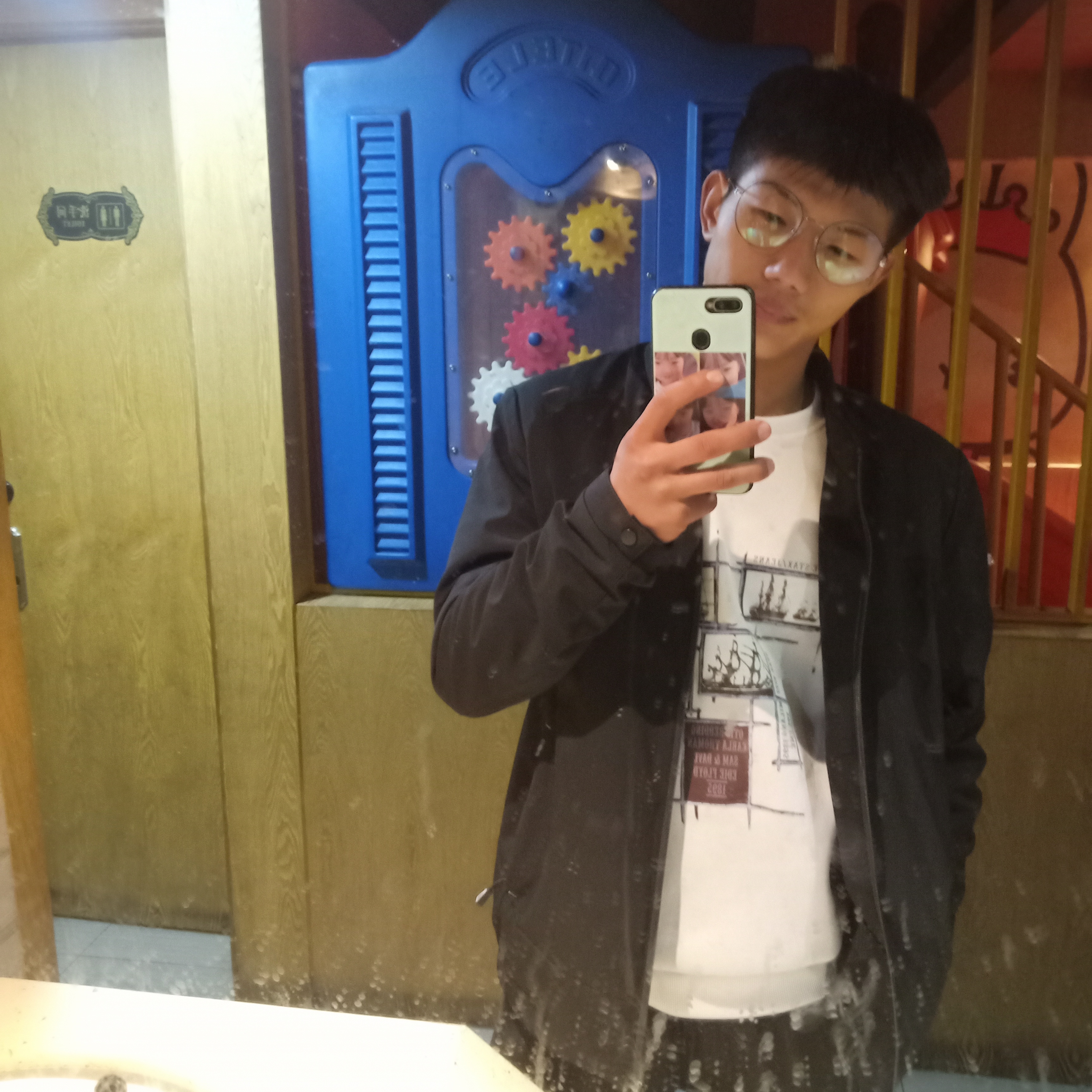 爱与不爱都在细节的照片