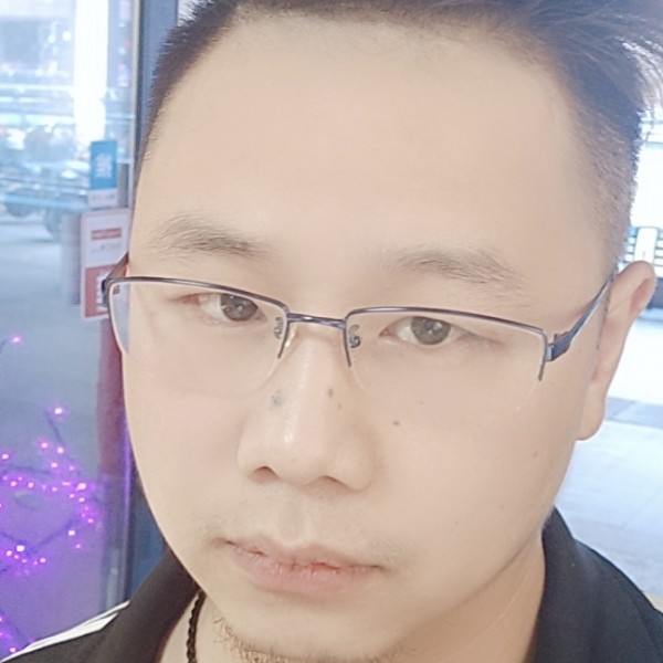 坚定愿雨的照片