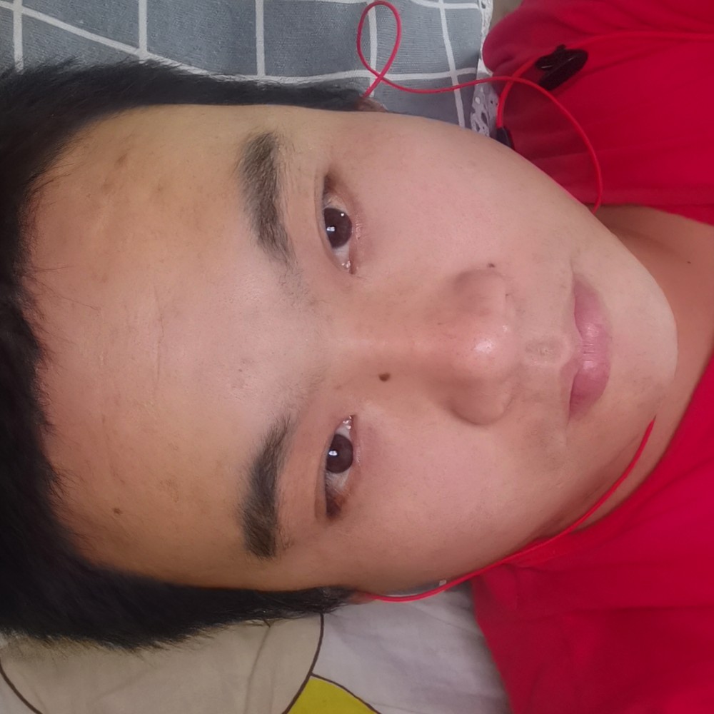 彭天新的照片