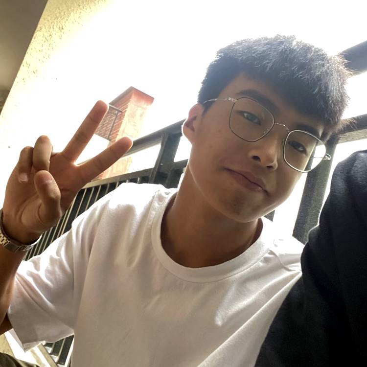 Ahahzh的照片