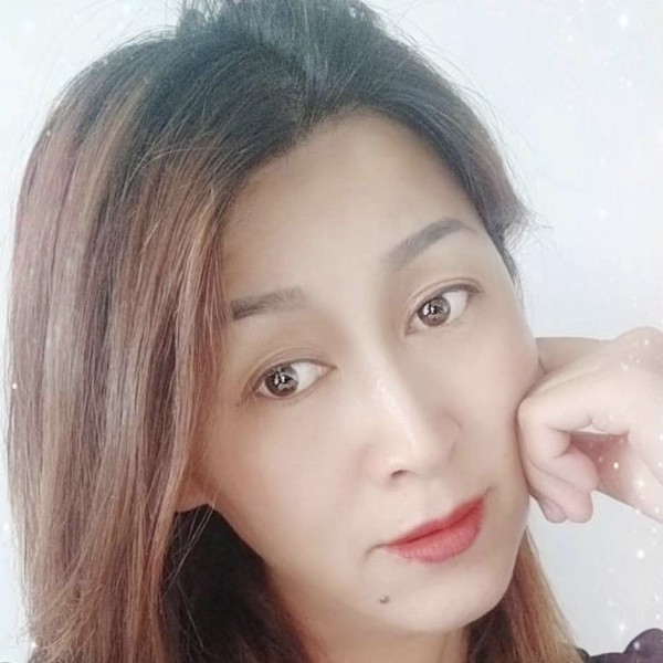 向鸿的照片